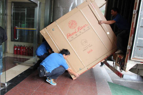玛多钢琴贵重工艺品无忧运